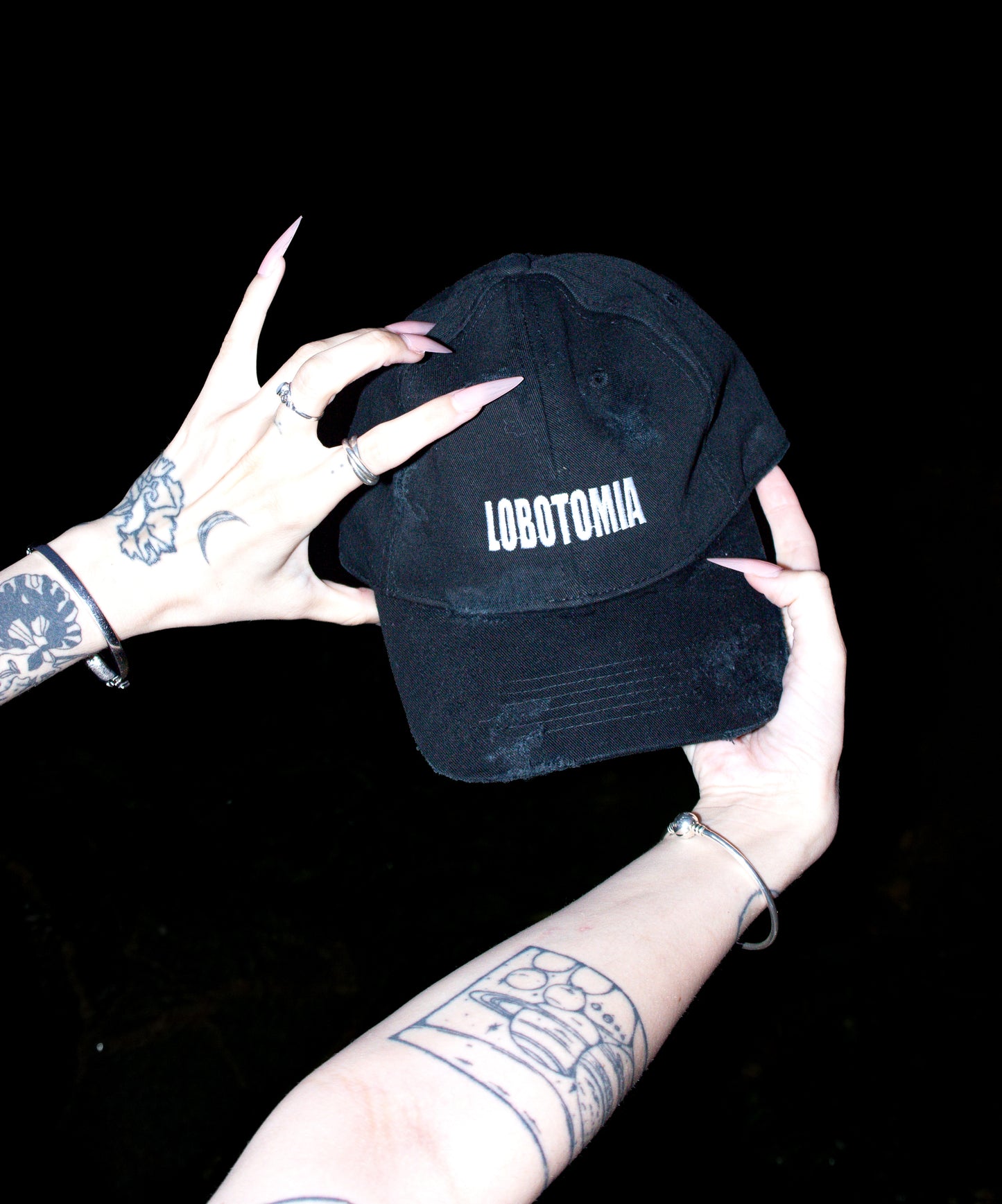"LOBOTOMIA" dad cap - musta